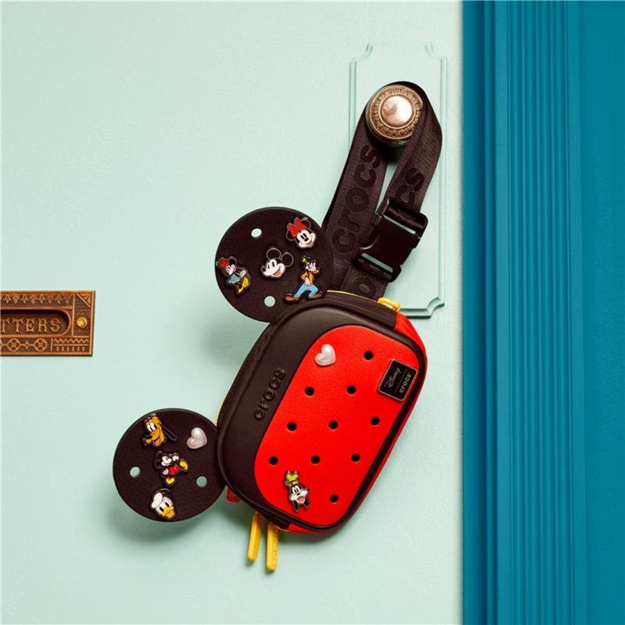 Crocs online | Mickey Mouse Classic Belt Bag